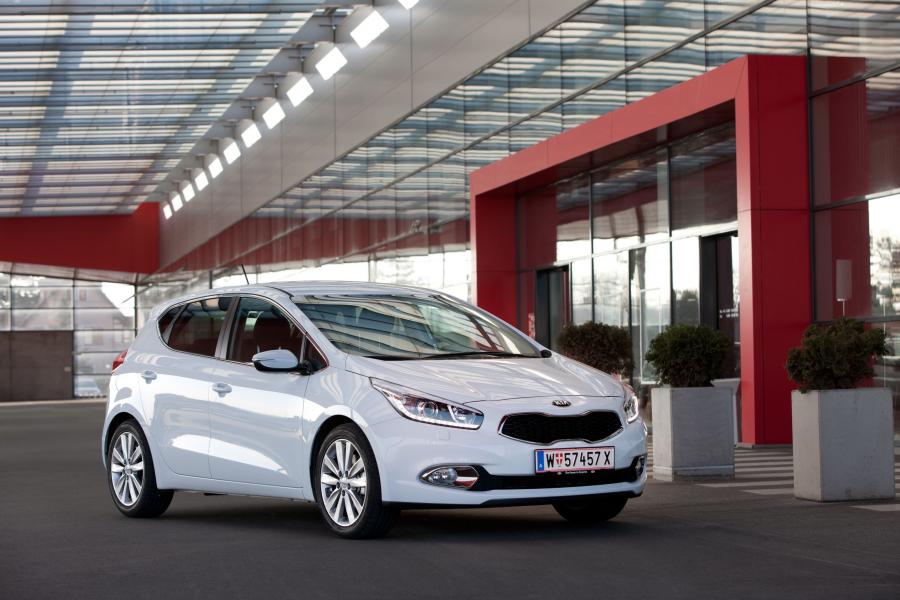  Kia cee&rsquo;d 2012 года  (фото 59 из 72)